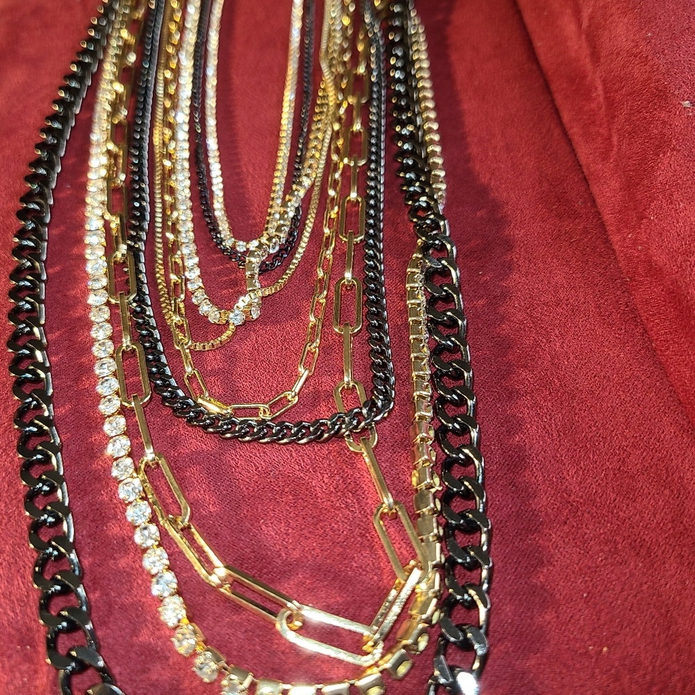 Multiple necklace